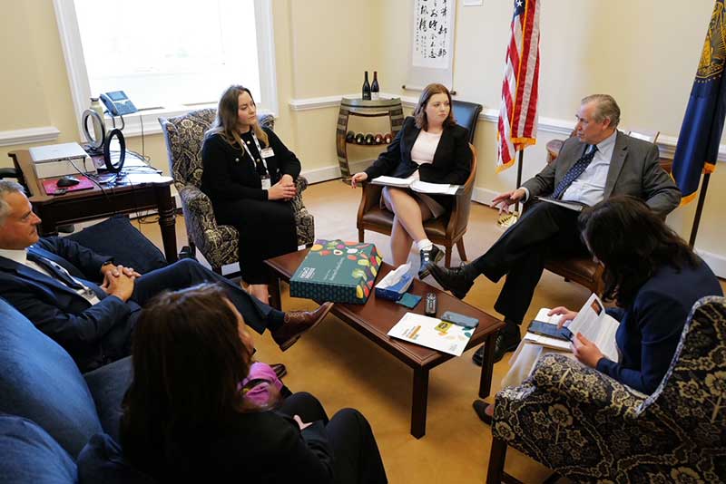 Advocate for fresh on capital hill meeting with members from Oregon.